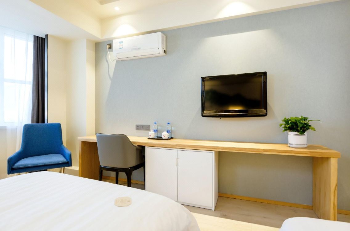 jinyi youxuan hotel (hohhot xinhua west street fuyuan)