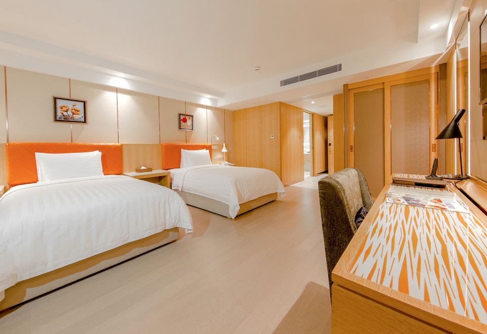 Royal Dragon HotelHotel Overview