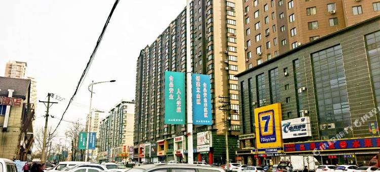 鞍山中心智选假日酒店图片