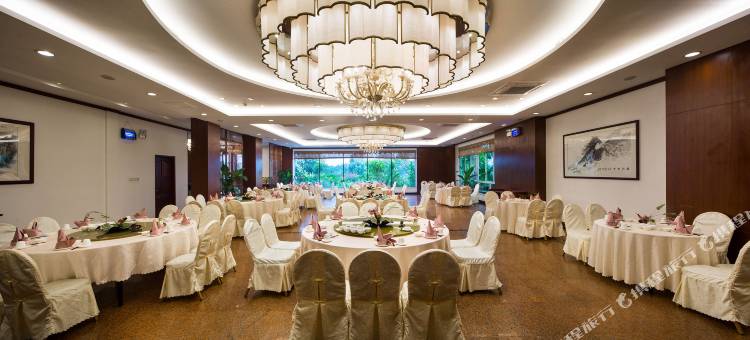 云浮新兴龙山温泉酒店图片