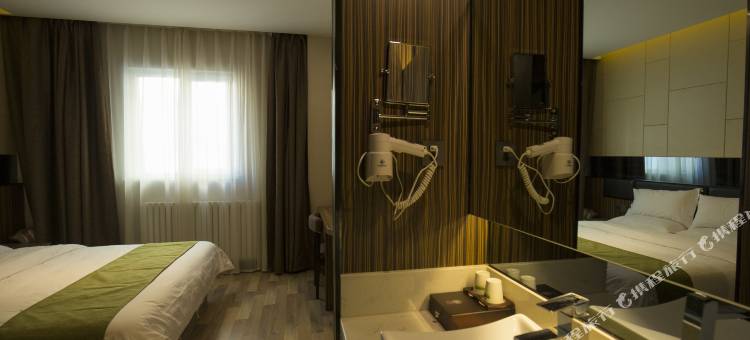 榴莲糖果精品酒店(乌鲁木齐人民电影院北门地铁站店)图片