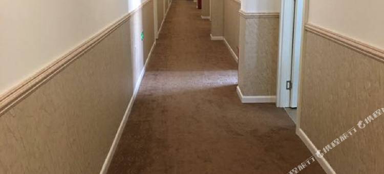 AA连锁酒店(上海国际赛车场店)图片