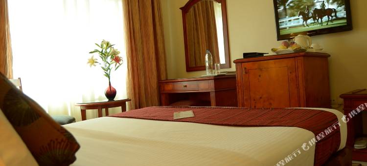 艾马拉特勒居马酒店(Nejoum Al Emarate Hotel Sharjah)图片