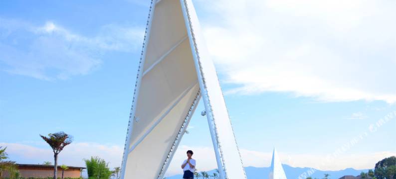 抚仙湖泊岸览湖酒店图片