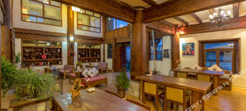 香格里拉慕博酒店(独克宗古城店)图片