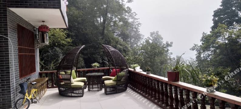 峨眉山水井湾山庄图片