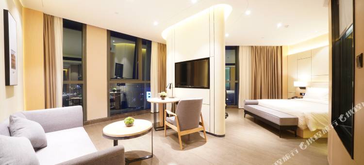 长沙五一广场芙蓉中路亚朵S酒店图片