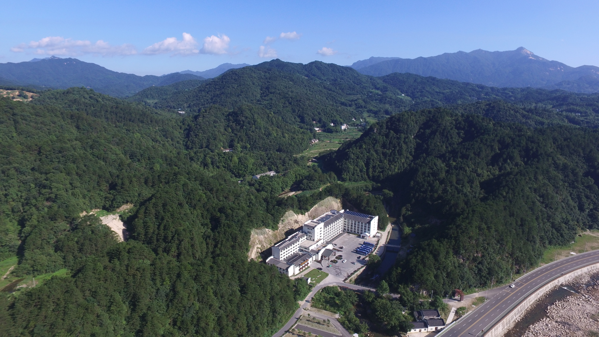 Tiantang Guzhai Holiday HotelOver view