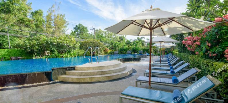 查安黄金海滩酒店(Golden Beach Cha-Am Hotel)图片