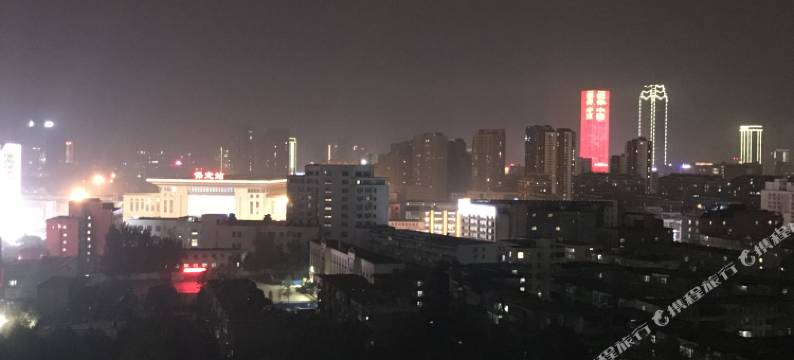 保定华创公馆火车站民宿图片
