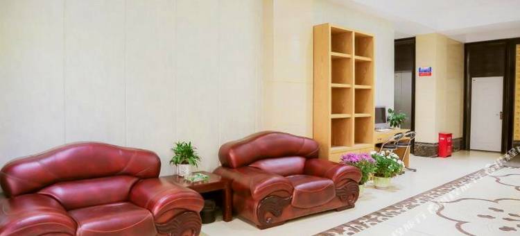 派柏云酒店(阜南谷河路店)图片