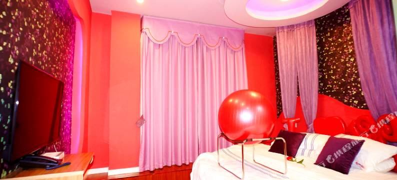 唯爱酒店(重庆梁平区店)图片