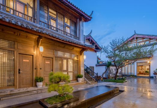 Floral Hotel (Lt) Qinyuan over view