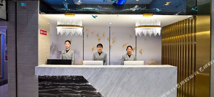 菲梵枫尚酒店(玉溪万达广场人民医院店)图片