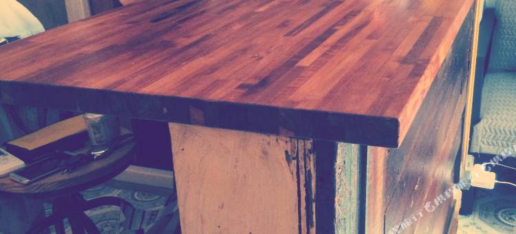 Lucas的酒窝图片