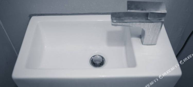 火柴盒青年旅馆图片