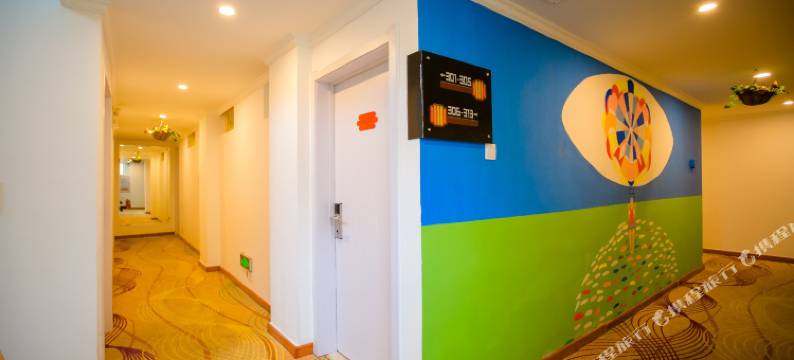 蜜蜂酒店(呼和浩特维多利商场火车站店)图片