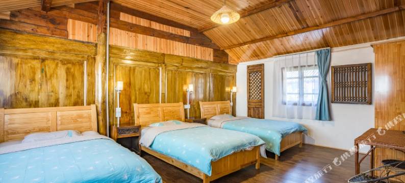 玉龙丽人国特色纳西庭院图片