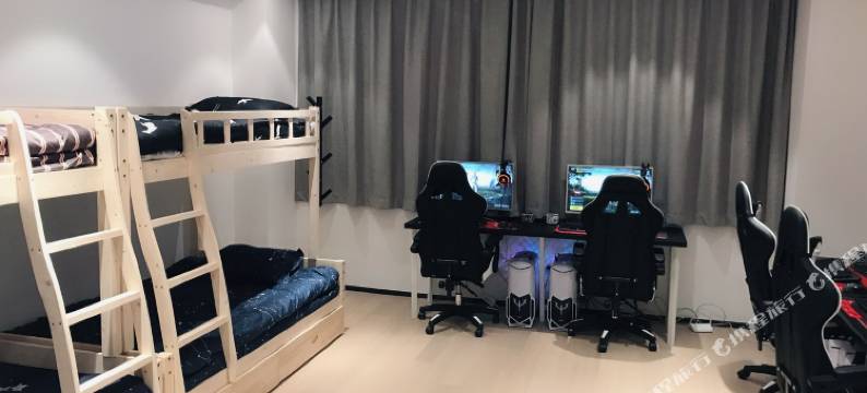 南京酷莓的电竞小家公寓图片