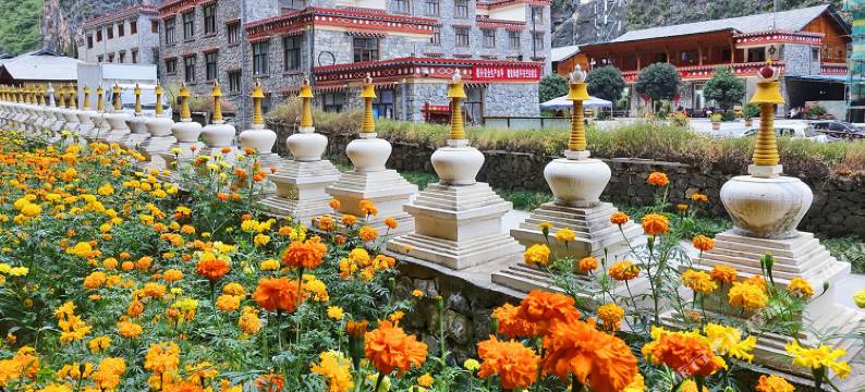 香格里拉巴拉格宗水庄大酒店图片