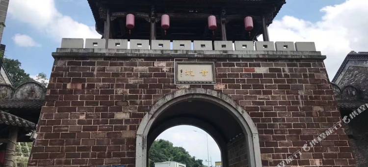 深圳蓝晶晶酒店(甘坑小镇店)图片