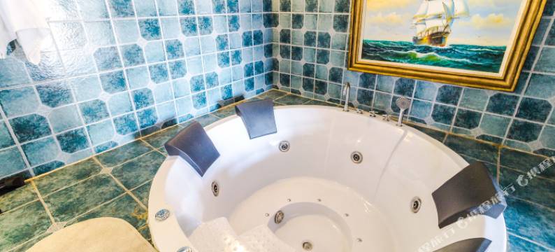 萌翻酒店(保定韩庄华电二校店)图片