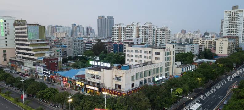 精品假日酒店(北海北部湾广场店)图片