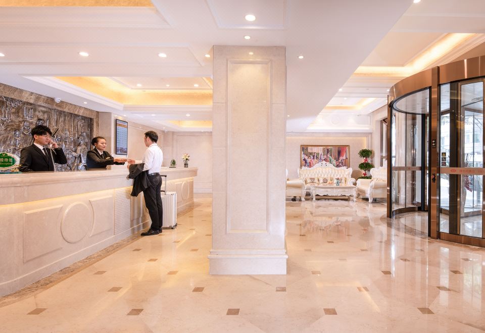 Vienna Hotel (Tianjin Five Avenues Youyi Road Cultural Center Subway Station) Hotel Overview