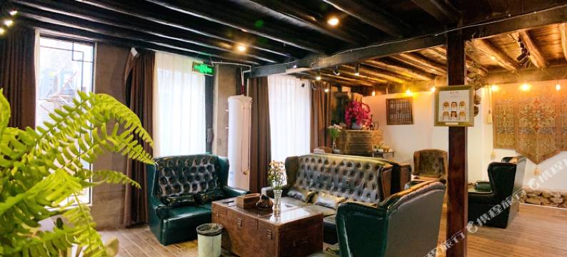 丽江束河小调人文客栈图片