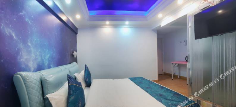 成都尚美精品主题公寓图片