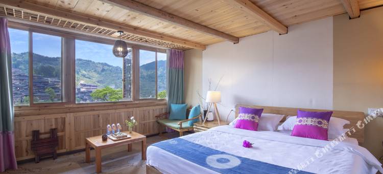 陌上花开·VG天空之境全景美宿(西江千户苗寨观景台店)图片