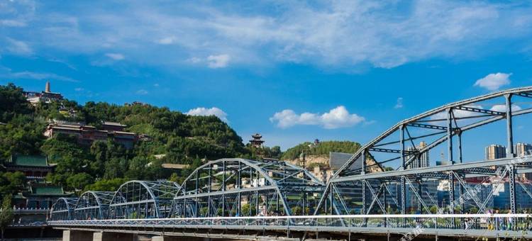 IU酒店(兰州东方红广场地铁站店)图片