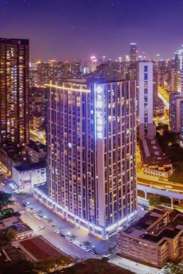 广州越秀区白云街社区托老中心附近五星级酒店