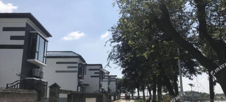 红安帝王湖别墅图片