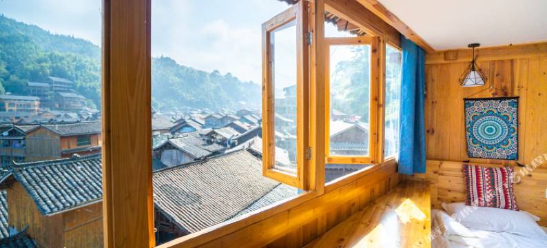 肇兴侗寨黔东亭客栈(信团鼓楼店)图片