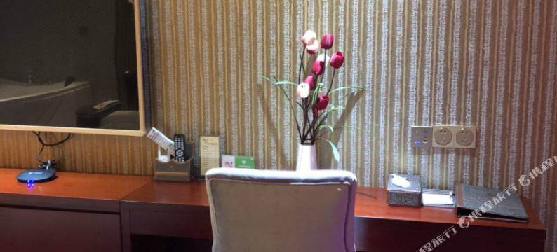 平江御临门国际酒店图片