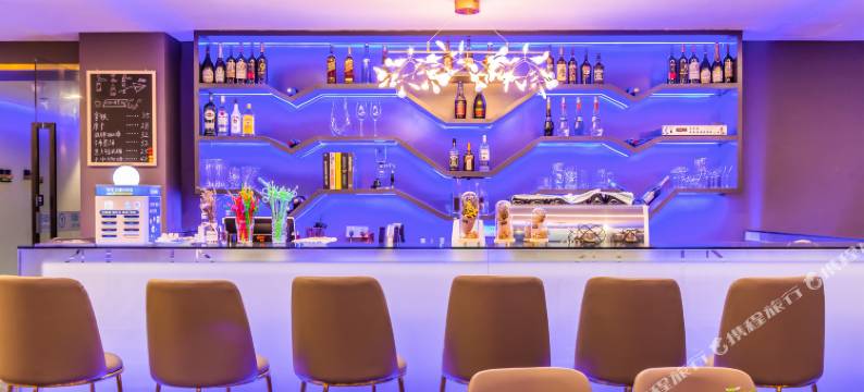 云酒店(杭州未来科技城杭师大店)图片