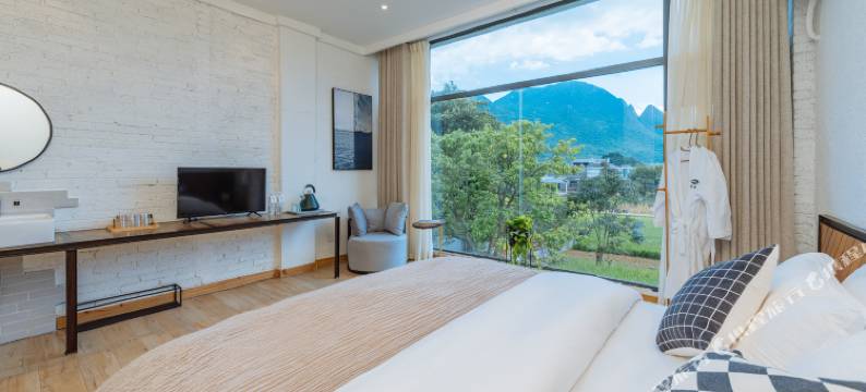 兴义闲鱼民宿(万峰林店)图片