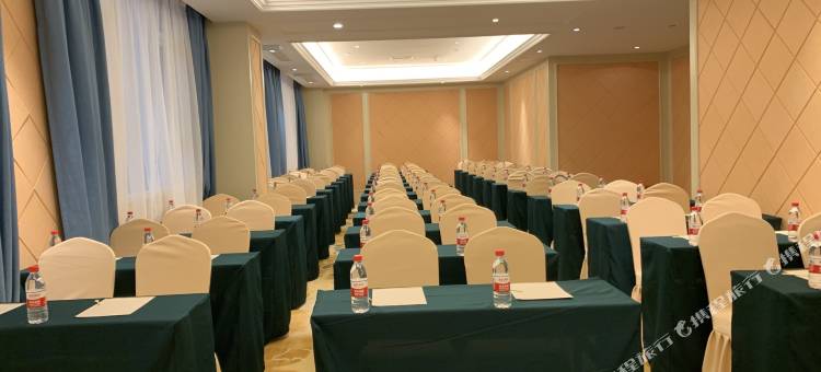 维也纳酒店(南充高坪机场川北医学院店)图片