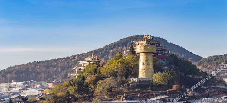 花筑·香格里拉一抹蓝美景酒店(独克宗古城店)图片