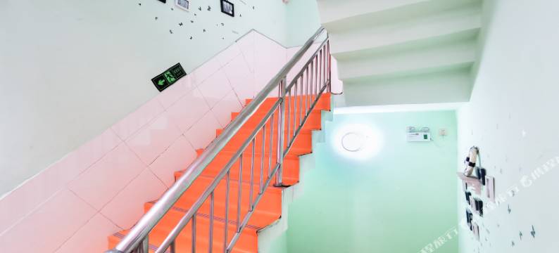 鹰西影吧宾馆(平顶山凌云路)图片