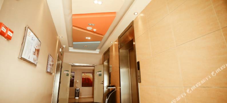 六点伴连锁酒店(东莞长安万科地王广场店)图片