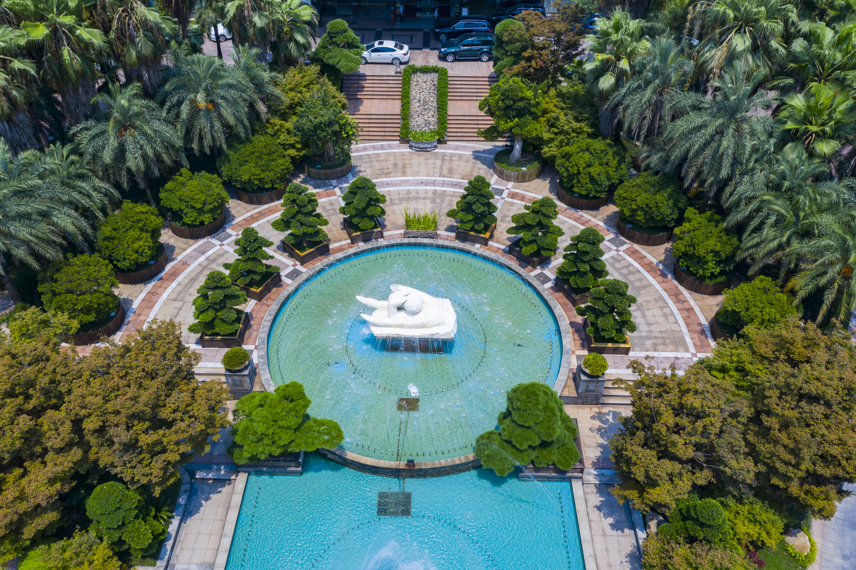 Paragon HotelOver view