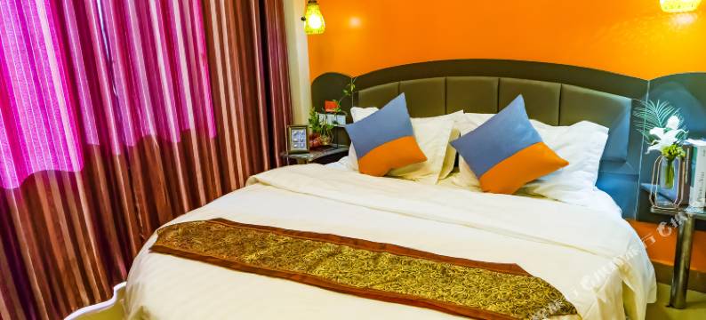 三亚义德隆宾馆(三亚湾海月广场店)图片