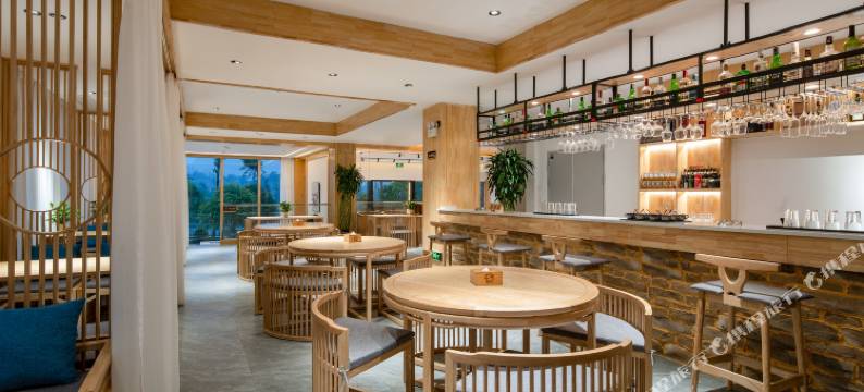 鸾喜·隐山民宿(西江千户苗寨观景台店)图片