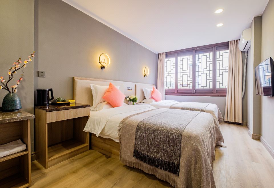 Yanguan Ancient City·Ximo HomestayHotel Overview