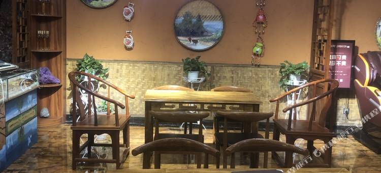 峨眉山清音阁雷家大院养生度假酒店图片
