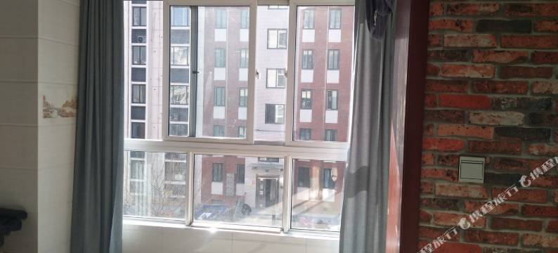 淄博热火青年都市民宿图片