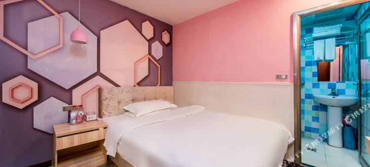 贵阳旧爱酒店(黔灵山公园店)图片