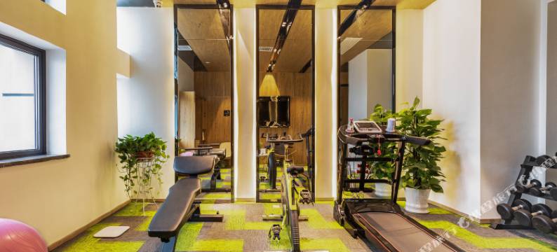 长沙五一广场晚报大道亚朵酒店图片